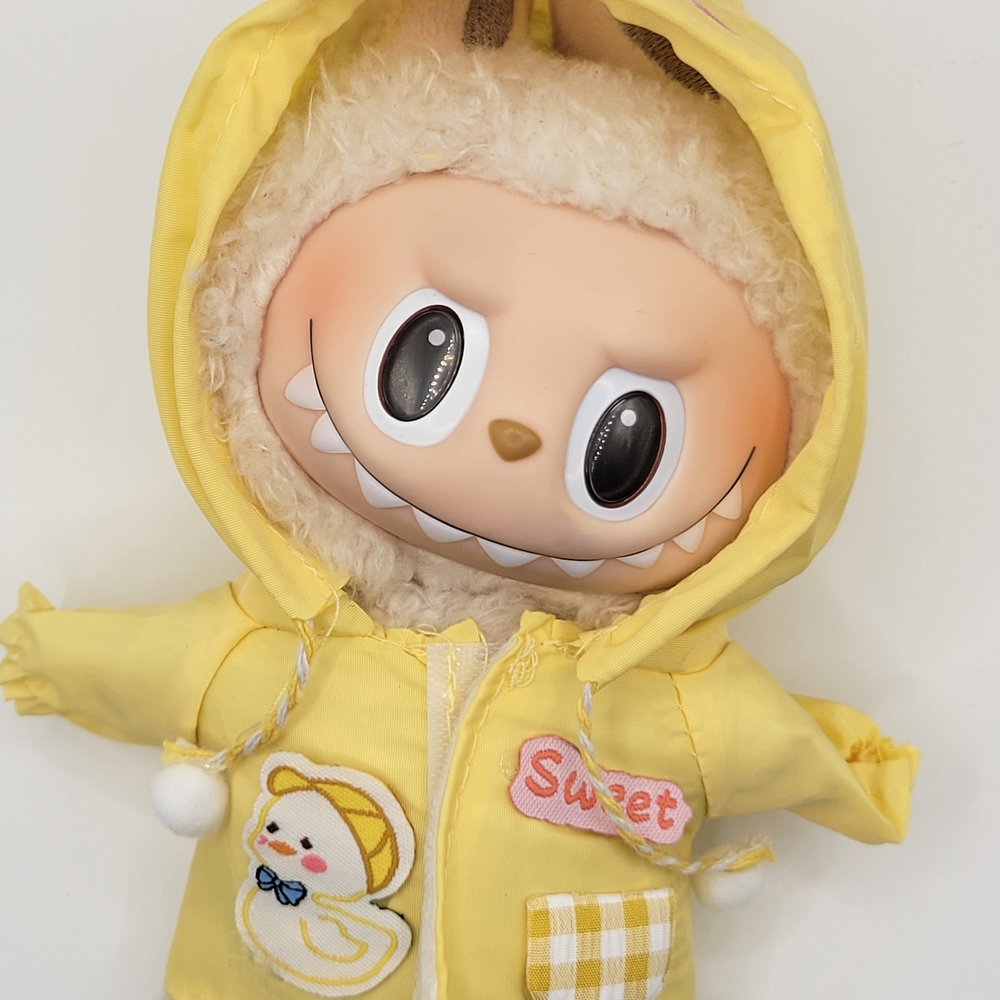 17 Cm Doll Yellow Duck Jacket With Hood.clothing Only No Doll